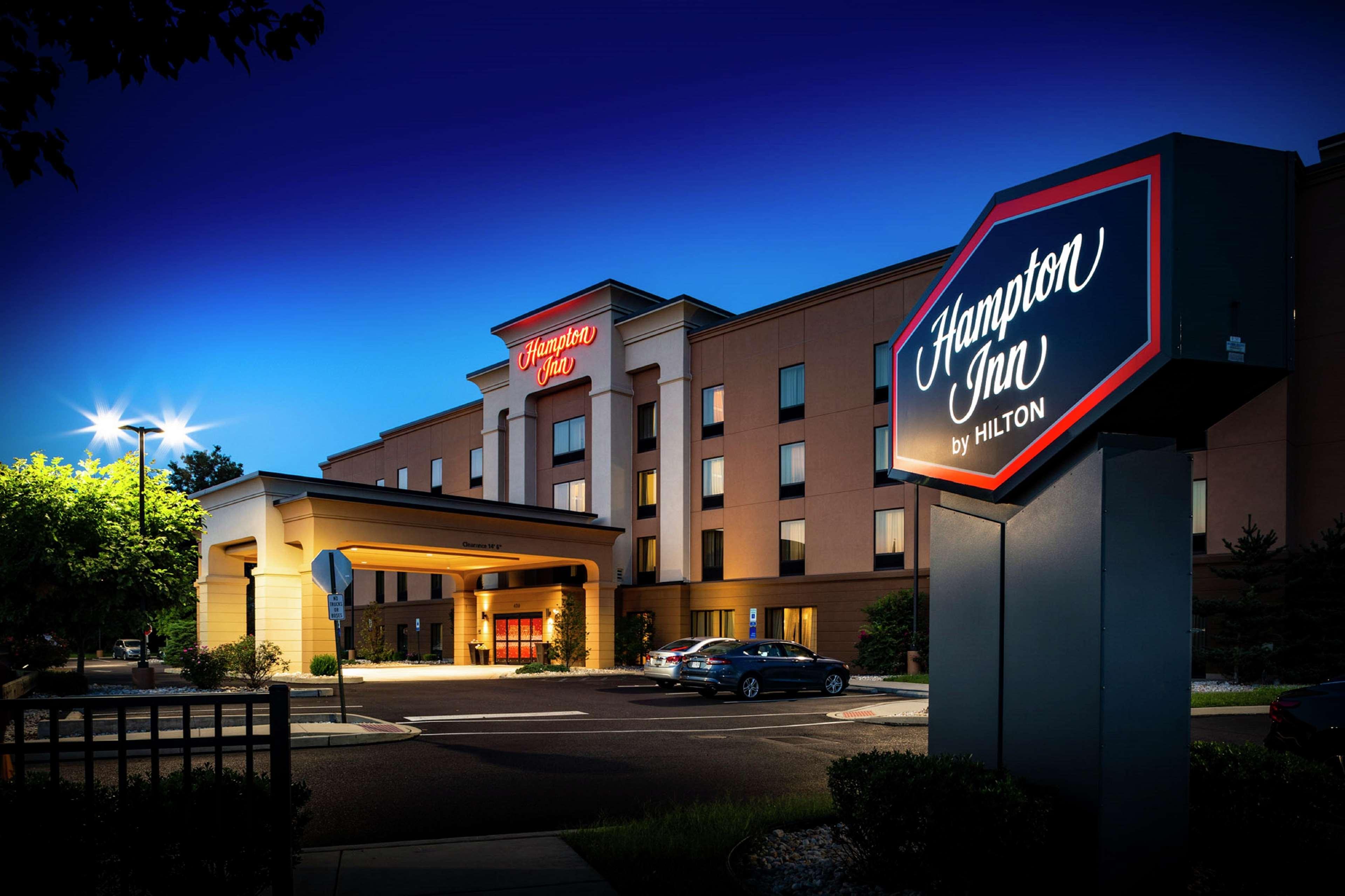 Hotel Hampton 3*
