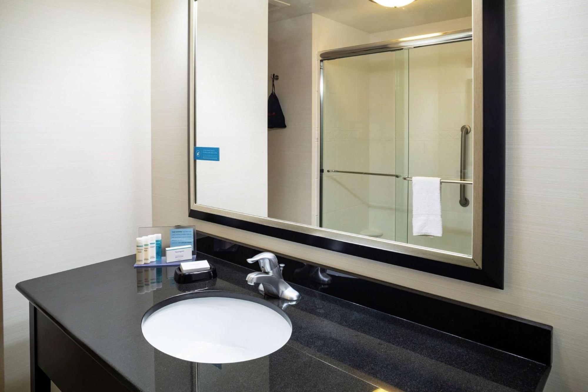 Hotel Hampton