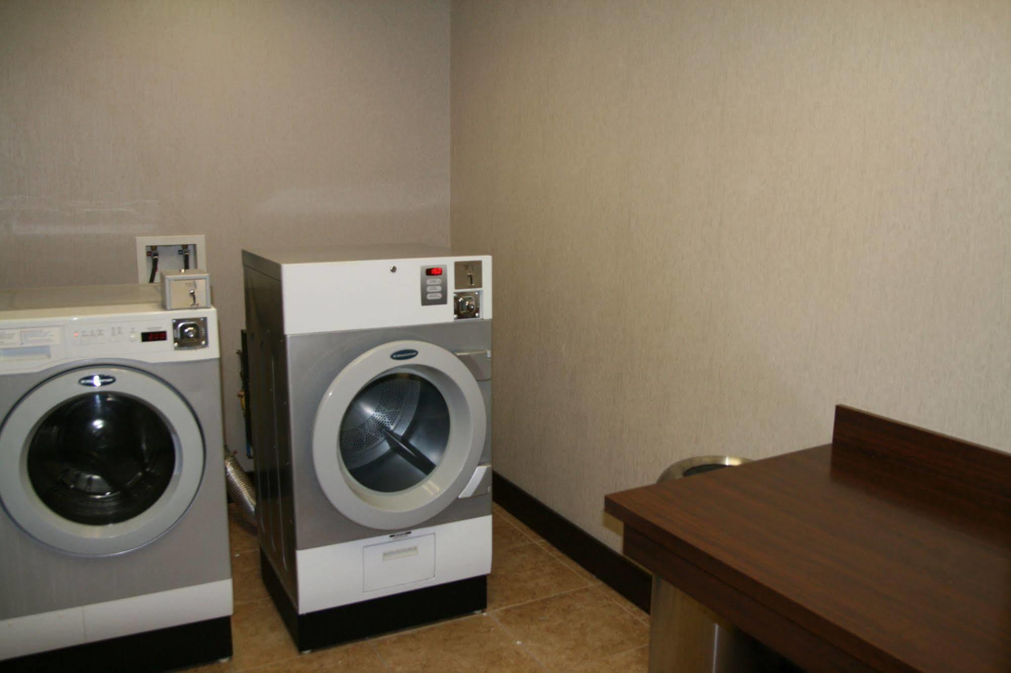 Hampton Hotel 3*